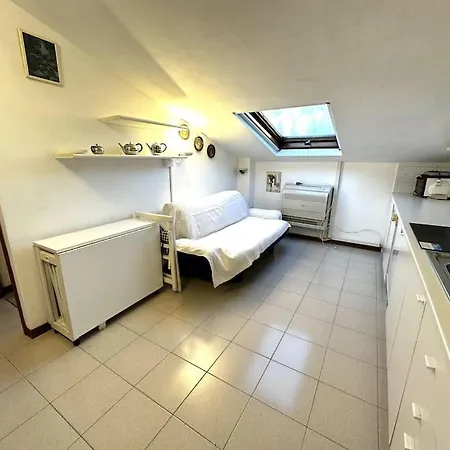 A 1 Minuto Dalla A Piedi - Appartement *